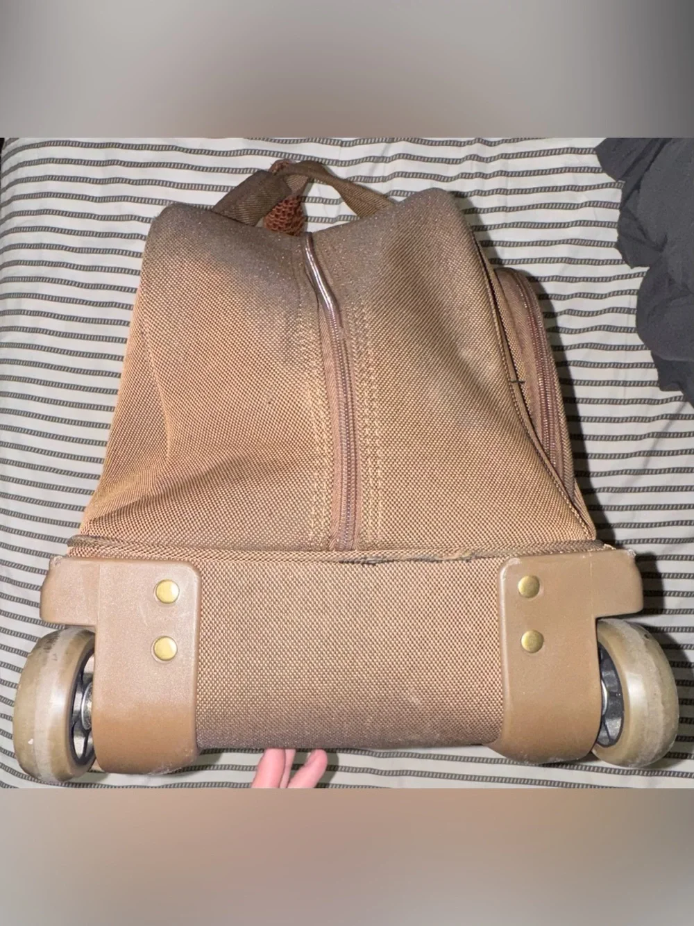 Tommy Bahama Rolling Carry On Luggage Travel Bag Suitcase